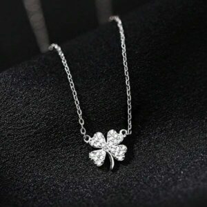 สร้อยคอผีเสื้อเงิน จี้ผีเสื้อประดับเพชร มินิมอล